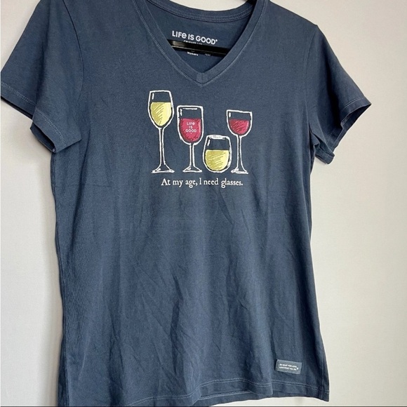 Life is Good Women Sz S I Need Wine Glasses Crusher Tee V Neck Navy Blue NWT - Picture 4 of 11